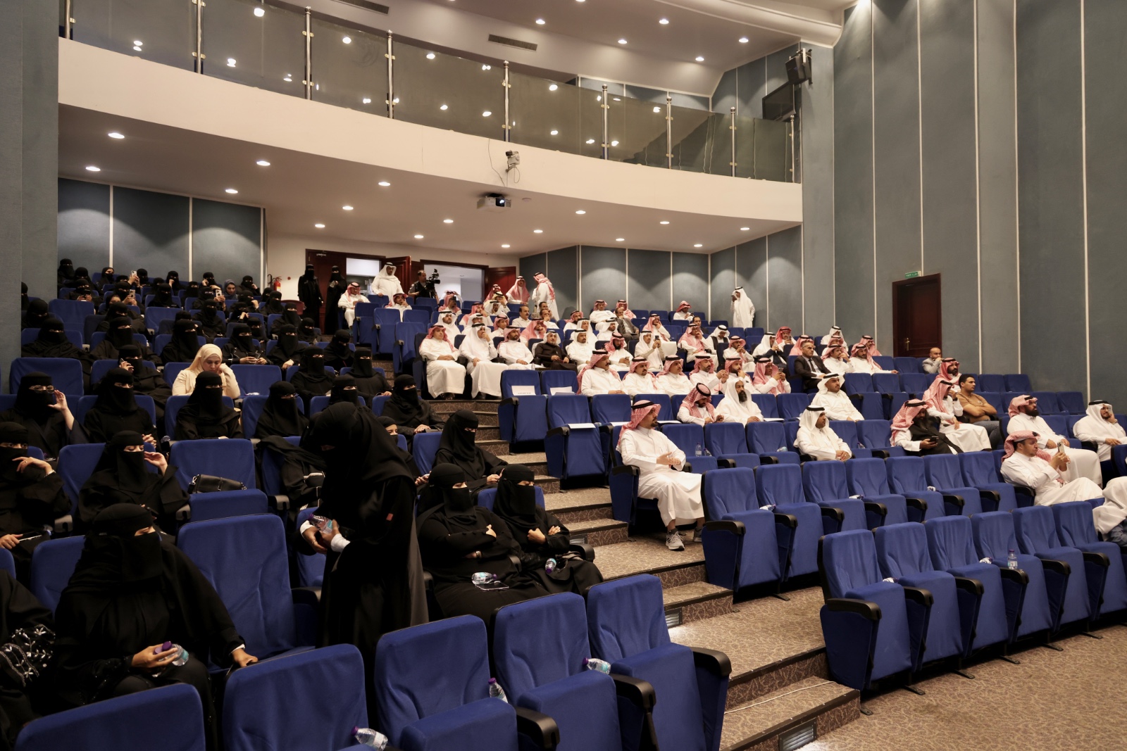 غرفة أبها تستعرض آفاق الاستثمار التعليمي في منطقة عسير
